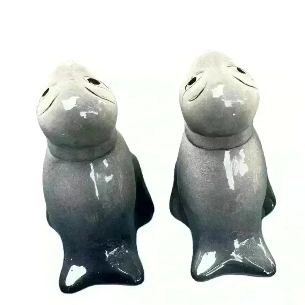 Vintage Ceramic Seals Salt & Pepper Shakers Set - Picture 8 of 11